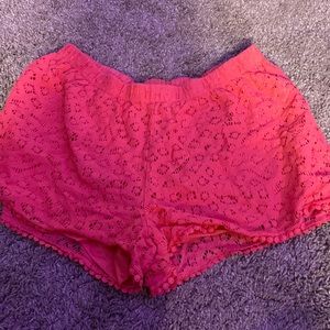 There are tiny shorts built into the shorts and they look and feel good as new.